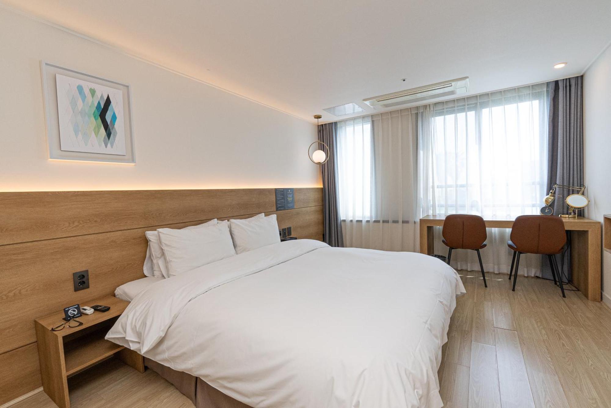 Hotel The Grang Jungmun Seogwipo Exterior foto